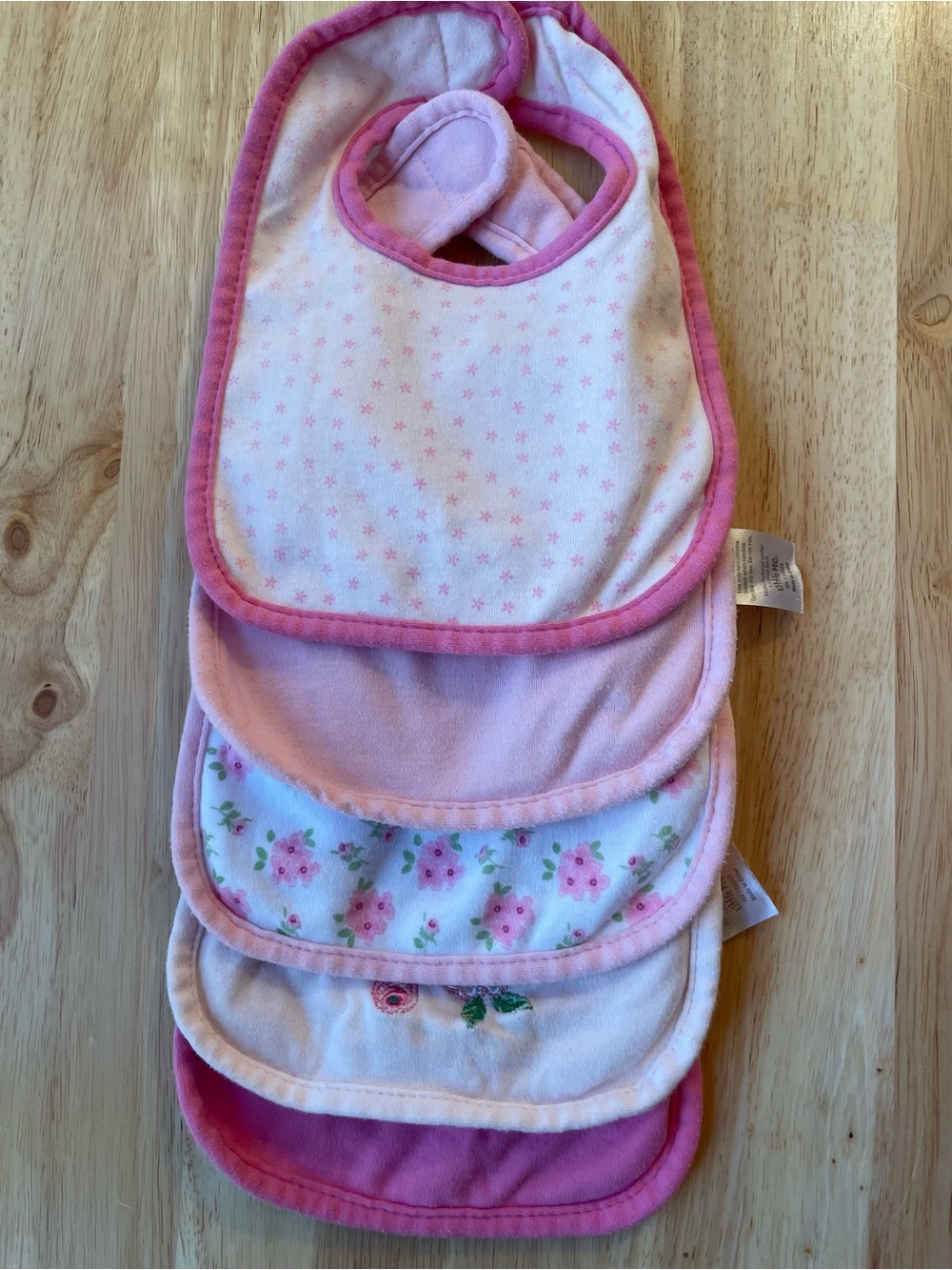 16 Pc Newborn Girl Bundle - 5 Caps, Hat, Headband, Booties, 8 Bibs NWOT/NWT - Picture 10 of 16